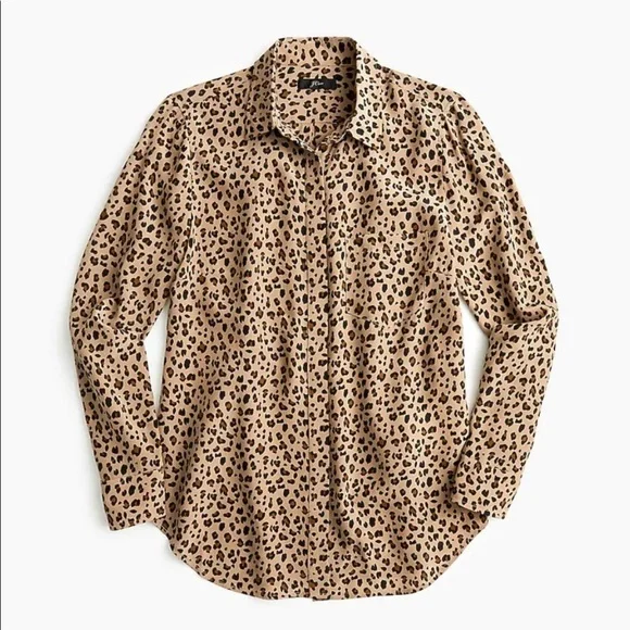 Silk button-up shirt in leopard - Picture 2 of 10